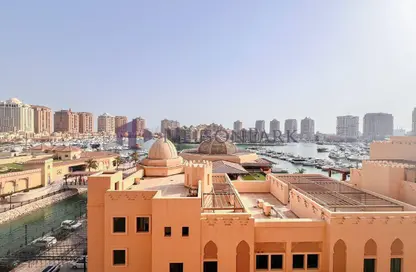فيلا - 2 غرف نوم - 3 حمامات للبيع في برج 16 - بورتو أرابيا - جزيرة اللؤلؤة - الدوحة