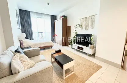 Apartment - Studio - 1 Bathroom for rent in Tower 14 - Viva Bahriyah - The Pearl Island - Doha
