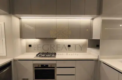 شقة - 3 غرف نوم - 4 حمامات للبيع في ڤيرا تاور - مدينة اللسيل - الوسيل