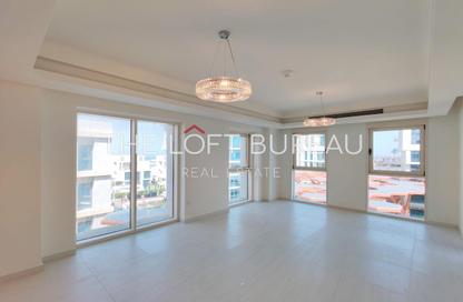Apartment - 1 Bedroom - 2 Bathrooms for rent in Crystal Residence - Gewan Island - The Pearl Island - Doha