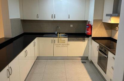 Apartment - 1 Bedroom - 2 Bathrooms for rent in East Porto Drive - Porto Arabia - The Pearl Island - Doha
