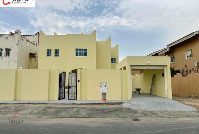 53910196 - Property Main Image