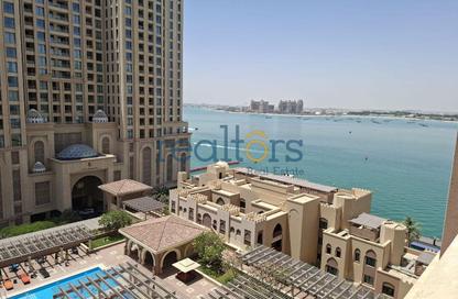 Apartment - 2 Bedrooms - 2 Bathrooms for rent in Tower 31 - Porto Arabia - The Pearl Island - Doha