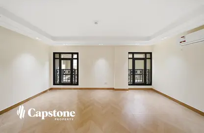 شقة - 2 غرف نوم - 2 حمامات للايجار في شارع النصر - النصر - الدوحة