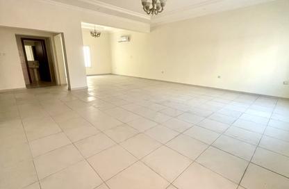 Compound - 5 - 5 for rent in Ammar Bin Yasser Street - Al Aziziyah - Doha