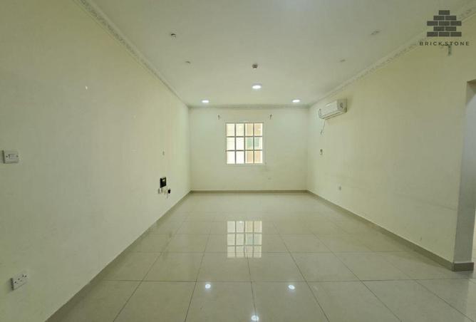 60721372 - Property Main Image
