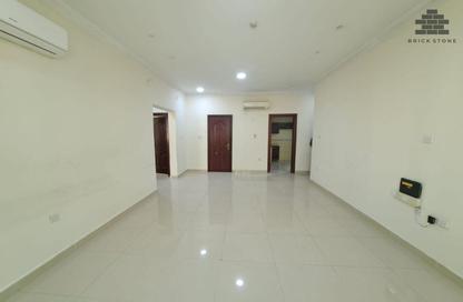 Apartment - 2 Bedrooms - 2 Bathrooms for rent in Muntazah 7 - Al Muntazah - Doha