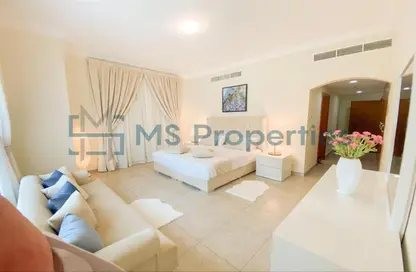 Apartment - 2 Bedrooms - 3 Bathrooms for sale in West Porto Drive - Porto Arabia - The Pearl Island - Doha