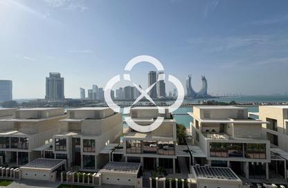 Apartment - 2 Bedrooms - 4 Bathrooms for rent in Crystal Residence - Gewan Island - The Pearl Island - Doha