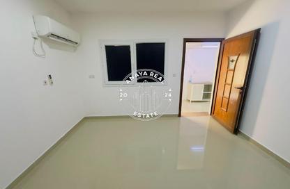 Villa - Studio - 1 Bathroom for rent in Bu Hamour Street - Abu Hamour - Doha