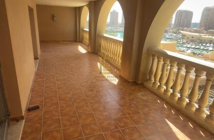 Apartment - 2 Bedrooms - 3 Bathrooms for rent in East Porto Drive - Porto Arabia - The Pearl Island - Doha