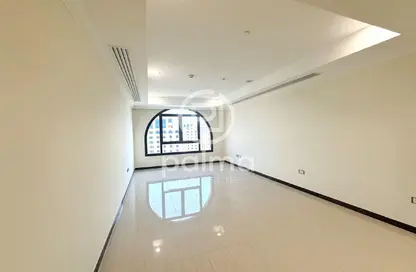 Apartment - 2 Bedrooms - 3 Bathrooms for rent in East Porto Drive - Porto Arabia - The Pearl Island - Doha