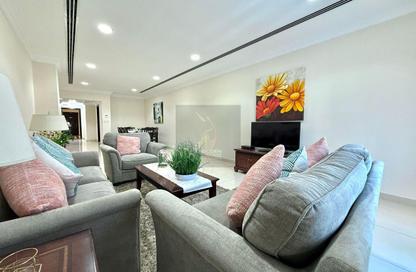 Apartment - 2 Bedrooms - 2 Bathrooms for rent in Fereej Bin Mahmoud South - Fereej Bin Mahmoud - Doha