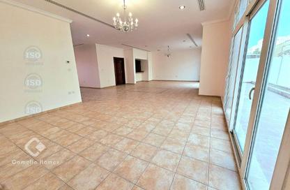 Villa - 3 Bedrooms - 4 Bathrooms for rent in Umm Al Seneem Street - Ain Khaled - Doha