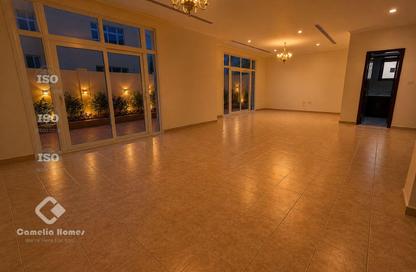 Villa - 3 Bedrooms - 4 Bathrooms for rent in Umm Al Seneem Street - Ain Khaled - Doha