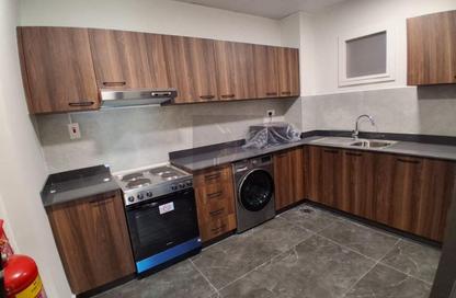 Apartment - 2 Bedrooms - 2 Bathrooms for rent in West Walk - Al Waab - Doha