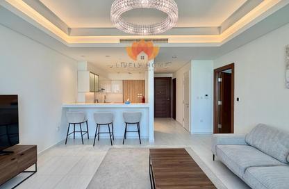 Apartment - 1 Bedroom - 2 Bathrooms for rent in Crystal Residence - Gewan Island - The Pearl Island - Doha