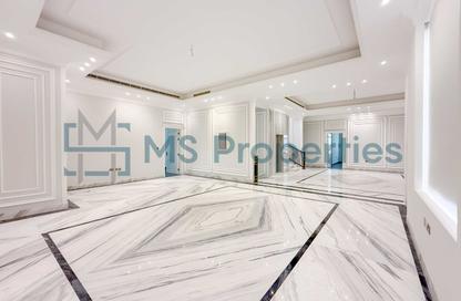 فيلا - 8 غرف نوم - 8 حمامات للبيع في شارع المرخية - المرخية - الدوحة