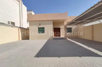Villa - 3 Bedrooms - 4 Bathrooms for rent in Bu Hamour Street - Abu Hamour - Doha
