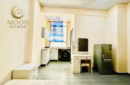 Apartment - Studio - 1 Bathroom for rent in Umm Ghwailina Comm - Umm Ghuwalina - Umm Ghuwailina - Doha