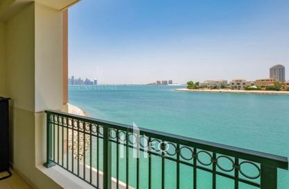 Apartment - 2 Bedrooms - 2 Bathrooms for rent in Viva West - Viva Bahriyah - The Pearl Island - Doha