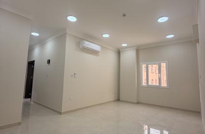 Apartment - 2 Bedrooms - 2 Bathrooms for rent in Al Nasr Street - Al Nasr - Doha Apartment - 2 Bedrooms - 2 Bathrooms for rent in Al Nasr Street - Al Nasr - Doha