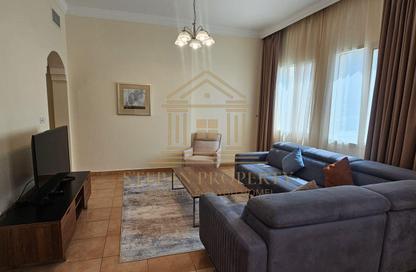 Hotel Apartments - 2 Bedrooms - 2 Bathrooms for rent in West Bay Tower - West Bay - West Bay - Doha