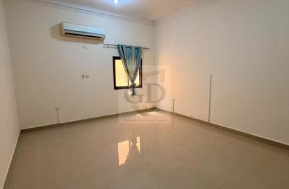 Apartment - Studio - 1 Bathroom for rent in Bu Hamour Street - Abu Hamour - Doha