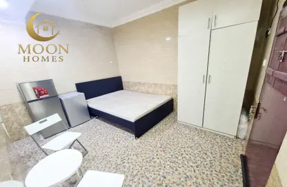 Apartment - Studio - 1 Bathroom for rent in Umm Ghwailina Comm - Umm Ghuwalina - Umm Ghuwailina - Doha