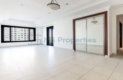 Apartment - 2 Bedrooms - 3 Bathrooms for rent in West Porto Drive - Porto Arabia - The Pearl Island - Doha Apartment - 2 Bedrooms - 3 Bathrooms for rent in West Porto Drive - Porto Arabia - The Pearl Island - Doha