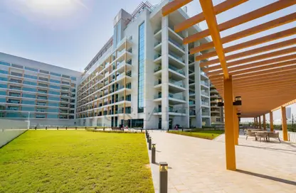 شقة - غرفة نوم - 2 حمامات للبيع في سي فيو ريزيدنس - منطقة المارينا - الوسيل