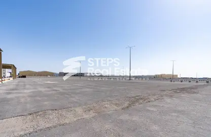 Land - Studio for rent in East Industrial Street - Birkat Al Awamer - Al Wakra