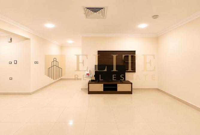 56169457 - Property Image 2