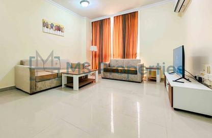 Apartment - 2 Bedrooms - 2 Bathrooms for rent in Musheireb - Musheireb - Doha