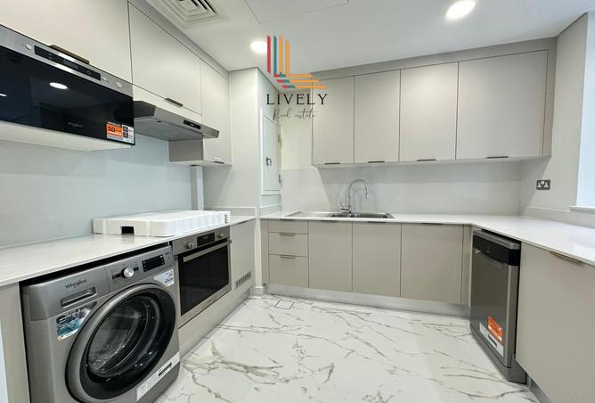 51998604 - Property Image 3