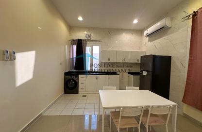 Apartment - 2 Bedrooms - 1 Bathroom for rent in Al Najda Street - Madinat Khalifa North - Madinat Khalifa - Doha Apartment - 2 Bedrooms - 1 Bathroom for rent in Al Najda Street - Madinat Khalifa North - Madinat Khalifa - Doha