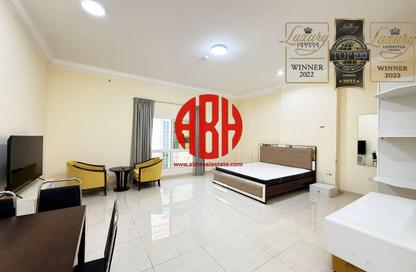 Apartment - Studio - 1 Bathroom for rent in Al Sadd Road - Al Sadd - Doha