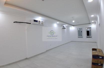 Apartment - 2 - 3 for rent in Umm Ghuwailina 4 - Umm Ghuwailina - Doha Apartment - 2 - 3 for rent in Umm Ghuwailina 4 - Umm Ghuwailina - Doha
