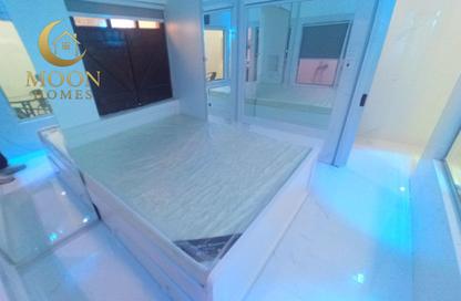 Apartment - Studio - 1 Bathroom for rent in Umm Ghuwailina 4 - Umm Ghuwailina - Doha