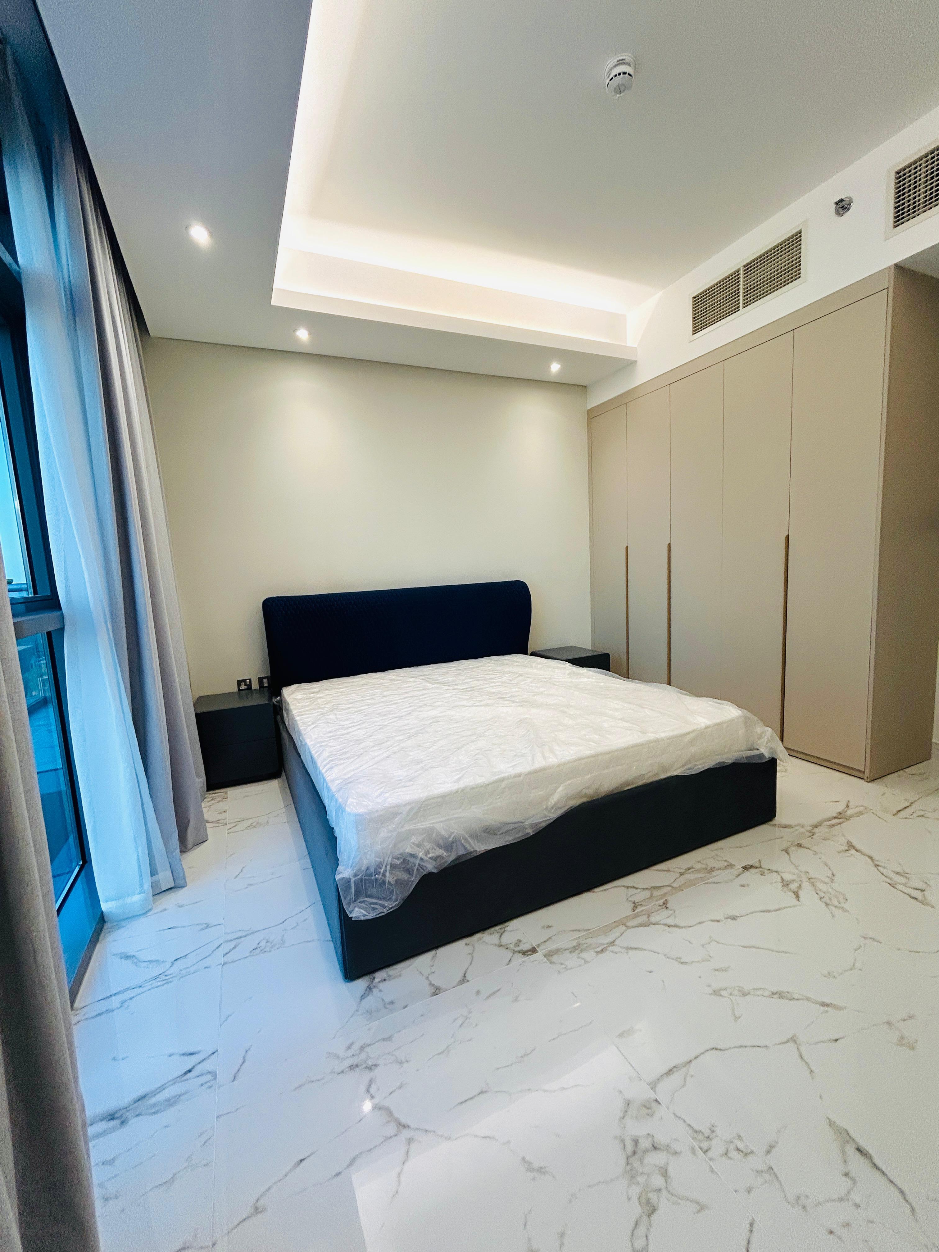 BRAND NEW 2 BEDROOM FULLY FURNISHED WITH BALCONY thumbnail 10