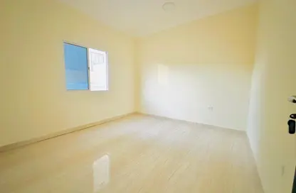 Villa - 6 Bedrooms - 4 Bathrooms for rent in Al Sakhama - Doha