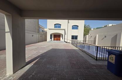 Villa - 4 Bedrooms - 5 Bathrooms for rent in Old Airport Road - Old Airport Road - Doha Villa - 4 Bedrooms - 5 Bathrooms for rent in Old Airport Road - Old Airport Road - Doha