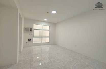 Apartment - 1 Bedroom - 1 Bathroom for rent in Salaja Street - Doha Al Jadeed - Doha