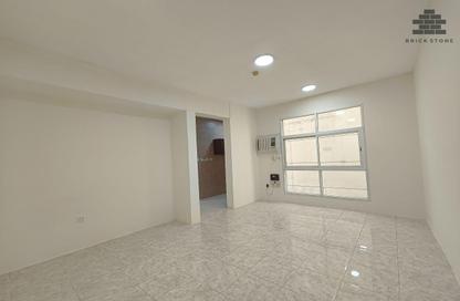 Apartment - 1 Bedroom - 1 Bathroom for rent in Salaja Street - Doha Al Jadeed - Doha
