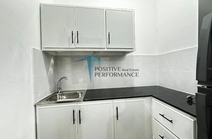 Apartment - Studio - 1 Bathroom for rent in Bu Hamour Street - Abu Hamour - Doha Apartment - Studio - 1 Bathroom for rent in Bu Hamour Street - Abu Hamour - Doha
