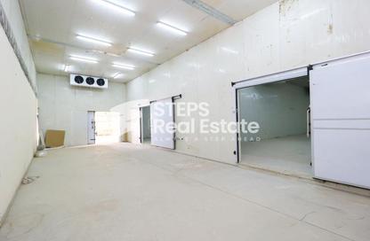 Warehouse - Studio - 1 Bathroom for sale in Industrial Area 4 - Industrial Area - Industrial Area - Doha