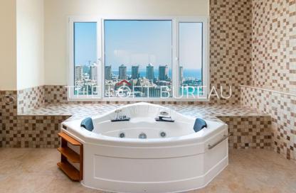 Penthouse - 4 Bedrooms - 5 Bathrooms for rent in East Porto Drive - Porto Arabia - The Pearl Island - Doha
