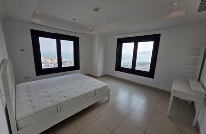 Apartment - 3 - 4 for sale in East Porto Drive - Porto Arabia - The Pearl Island - Doha