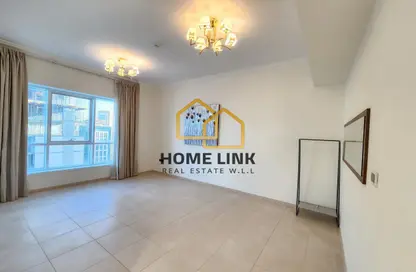Apartment - 2 Bedrooms - 3 Bathrooms for rent in Marina Tower 23 - Marina District - Lusail