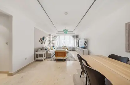 Apartment - 2 Bedrooms - 3 Bathrooms for rent in East Porto Drive - Porto Arabia - The Pearl Island - Doha Apartment - 2 Bedrooms - 3 Bathrooms for rent in East Porto Drive - Porto Arabia - The Pearl Island - Doha